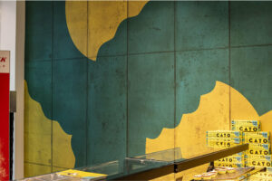 Betonwand mit der Aufschrift CC vom Cato Cheesetarts Store im Westfield Centro Oberhausen